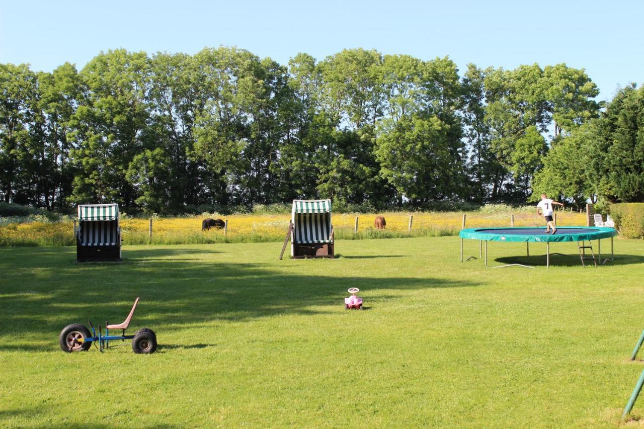 Ferienhaus Sommerbrise, Hof Zur Sonnenseite Fehmarn, 4 Sterne Dış mekan fotoğraf